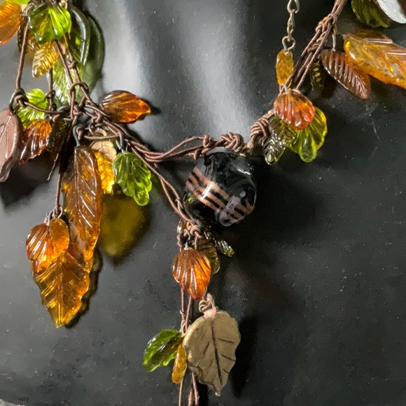 Glass Leaves and Beads Necklace and Matching Earrings - Picture 7 of 10